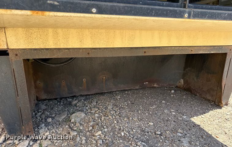 image for item EJ3519 2003 Generac MD0600 generator