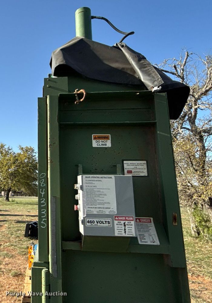 image for item EJ3553 2009 PTR 180040 cardboard baler