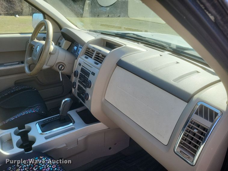 image for item EJ8175 2008 Mercury Mariner SUV