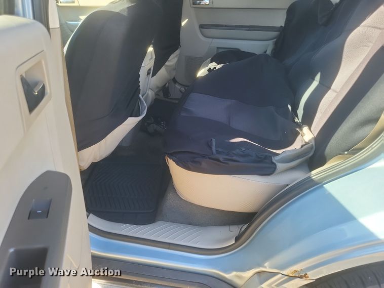 image for item EJ8175 2008 Mercury Mariner SUV