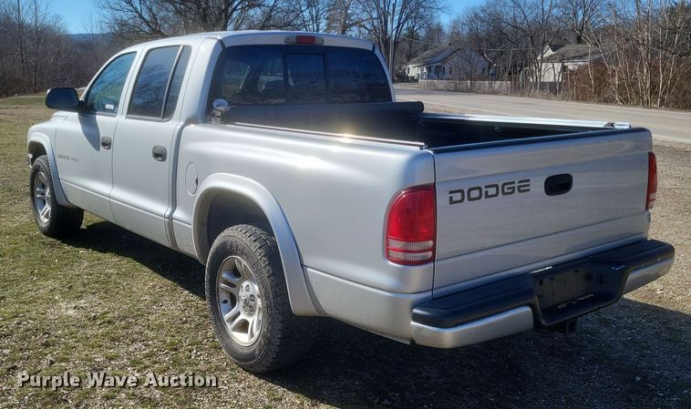 image for item EJ8176 2002 Dodge Dakota Sport Quad Cab pickup truck