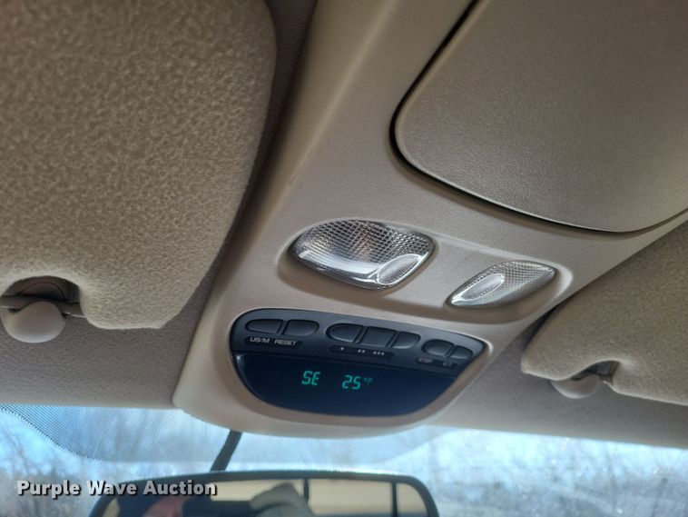 image for item EJ8176 2002 Dodge Dakota Sport Quad Cab pickup truck