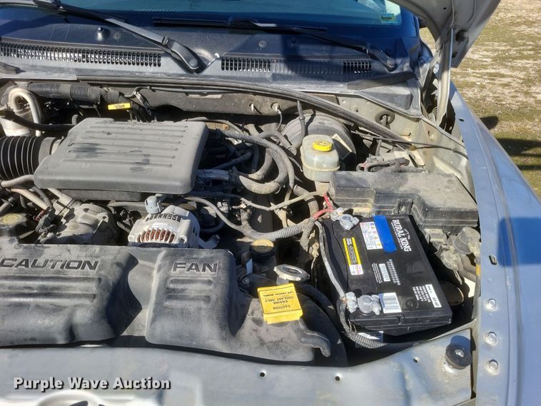 image for item EJ8176 2002 Dodge Dakota Sport Quad Cab pickup truck