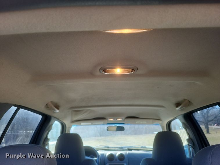 image for item EJ8177 2005 Jeep Libery Renegade SUV