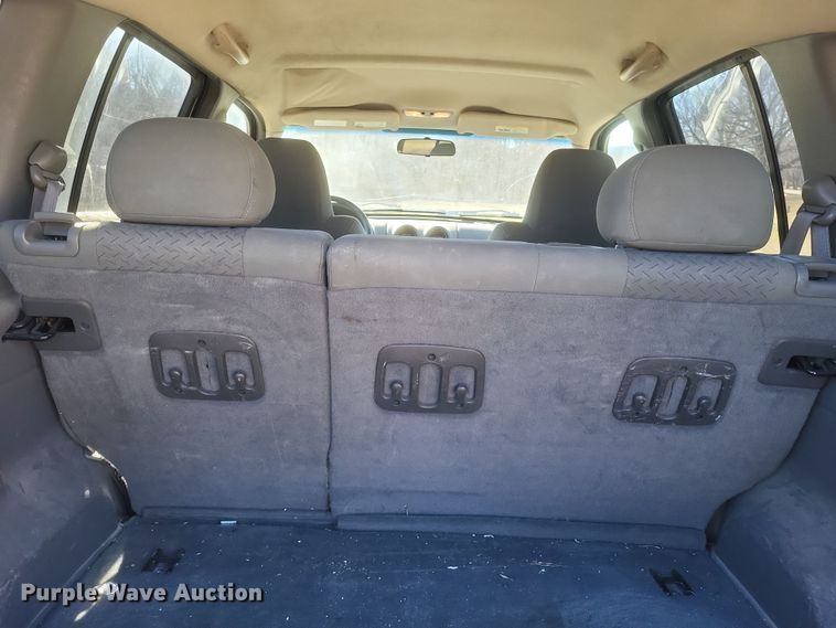 image for item EJ8177 2005 Jeep Libery Renegade SUV