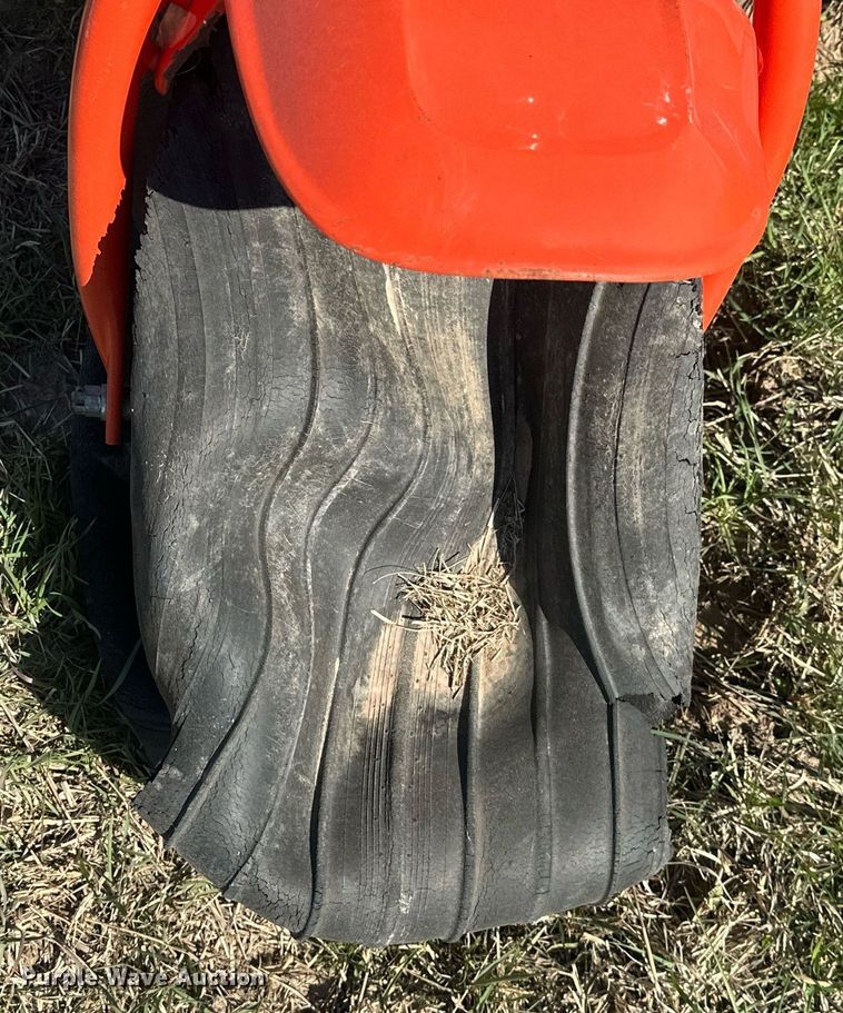 image for item EJ8352 (3) Honda three-wheeled ATVs