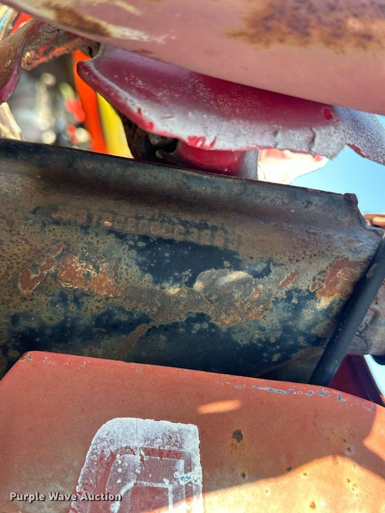 image for item EJ8352 (3) Honda three-wheeled ATVs