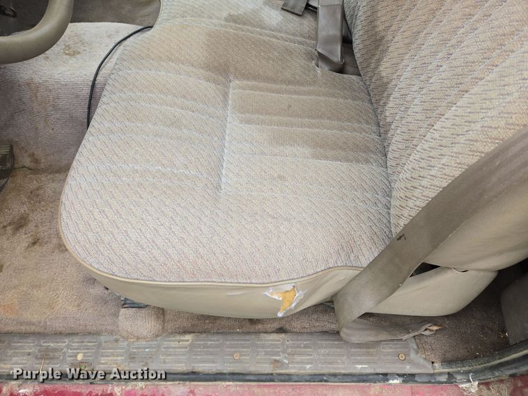 image for item EJ8388 1997 Toyota Tacoma pickup truck