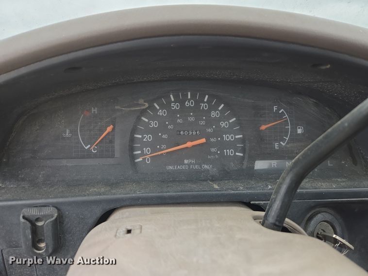 image for item EJ8388 1997 Toyota Tacoma pickup truck