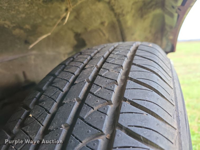 image for item EJ8388 1997 Toyota Tacoma pickup truck