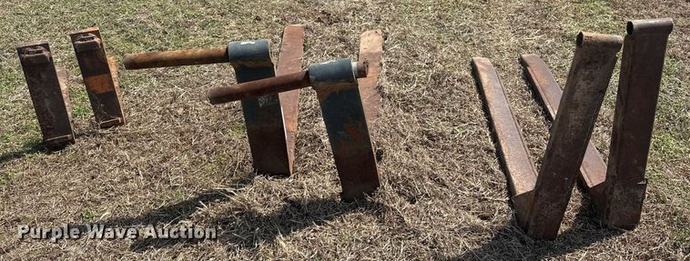 image for item EJ8449 (3) sets of forks