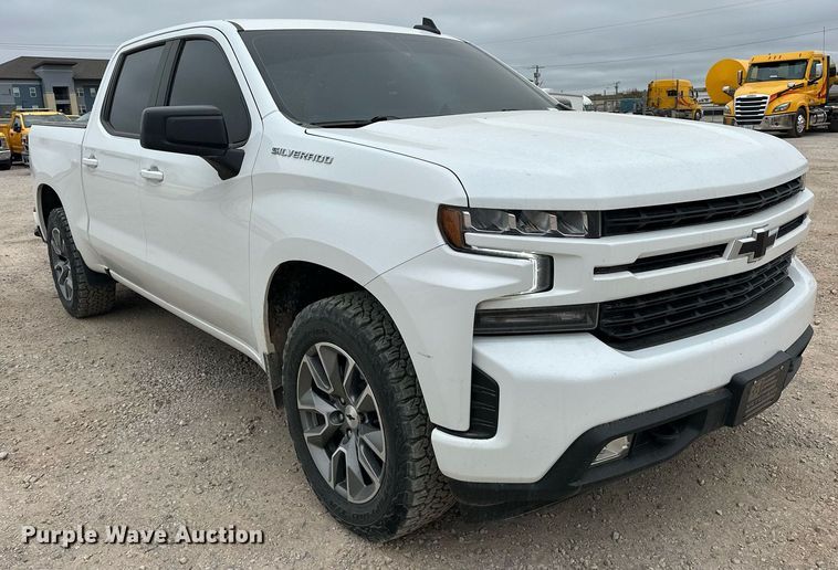 image for item EJ8452 2022 Chevrolet Silverado 1500 Crew Cab pickup truck