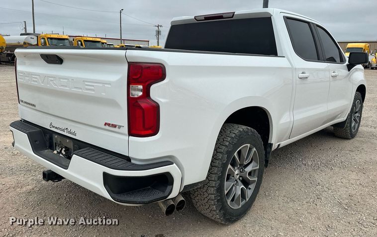 image for item EJ8452 2022 Chevrolet Silverado 1500 Crew Cab pickup truck