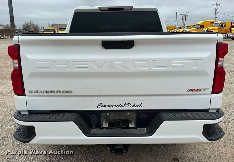 image for item EJ8452 2022 Chevrolet Silverado 1500 Crew Cab pickup truck