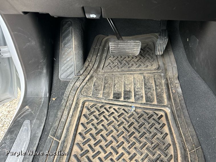 image for item EJ8452 2022 Chevrolet Silverado 1500 Crew Cab pickup truck