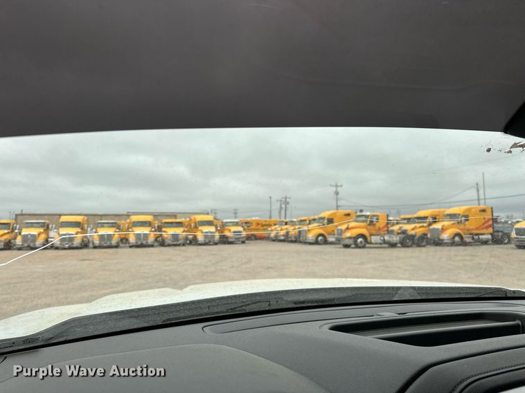 image for item EJ8452 2022 Chevrolet Silverado 1500 Crew Cab pickup truck