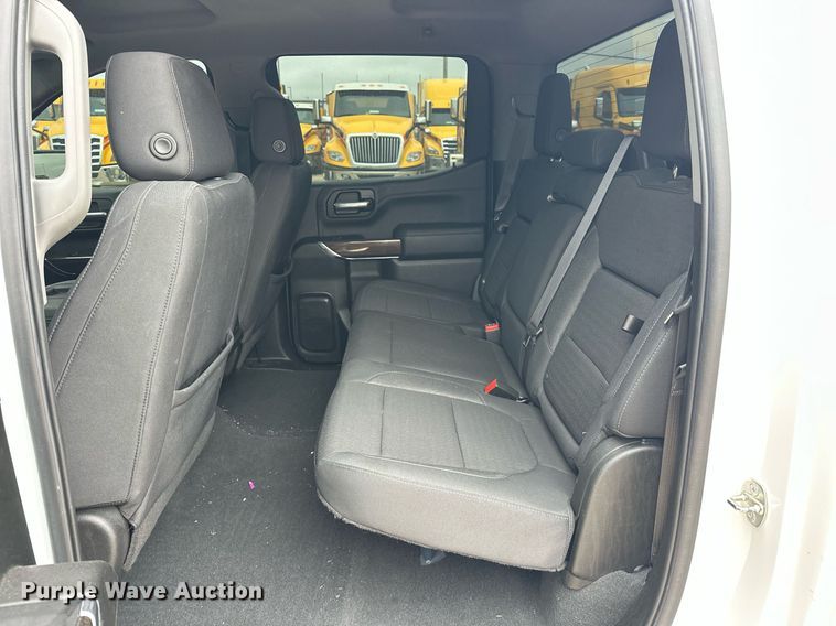 image for item EJ8452 2022 Chevrolet Silverado 1500 Crew Cab pickup truck