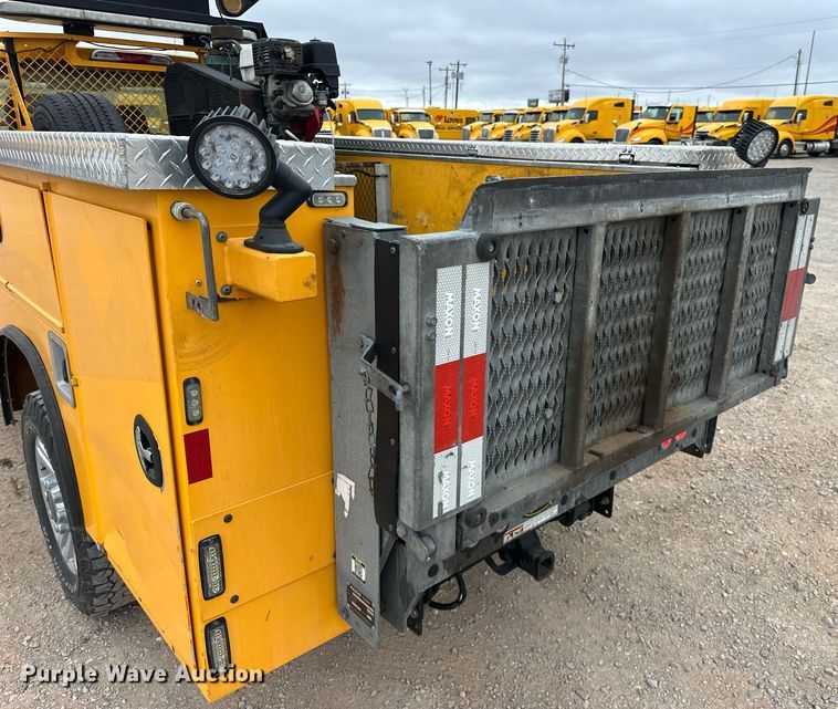 image for item EJ8454 2019 Ford F350 Super Duty XL utility bed pickup truck