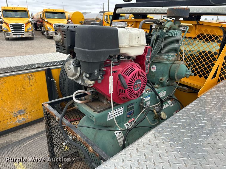 image for item EJ8454 2019 Ford F350 Super Duty XL utility bed pickup truck