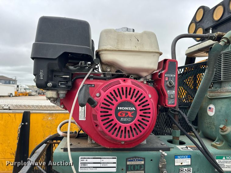 image for item EJ8454 2019 Ford F350 Super Duty XL utility bed pickup truck