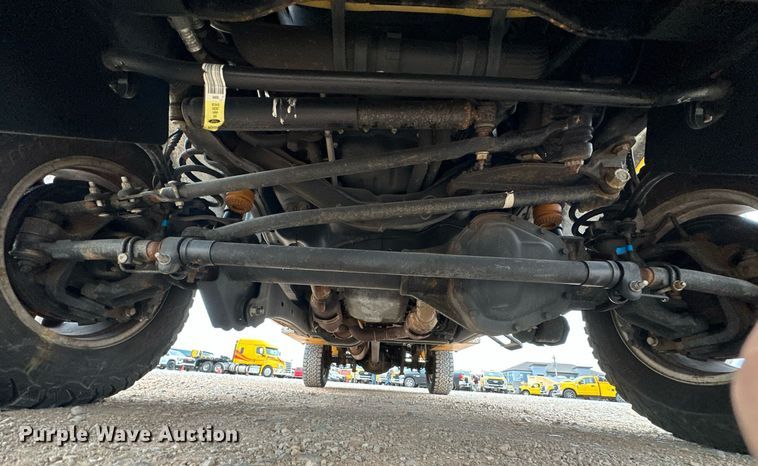 image for item EJ8454 2019 Ford F350 Super Duty XL utility bed pickup truck