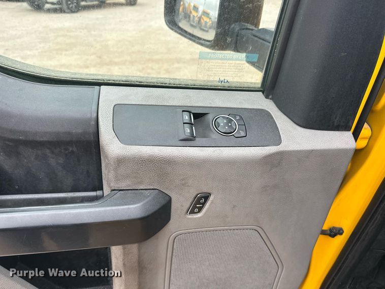 image for item EJ8454 2019 Ford F350 Super Duty XL utility bed pickup truck