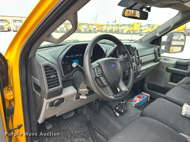 image for item EJ8454 2019 Ford F350 Super Duty XL utility bed pickup truck