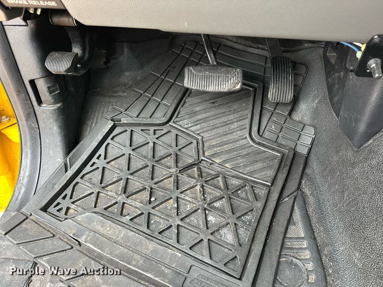 image for item EJ8454 2019 Ford F350 Super Duty XL utility bed pickup truck