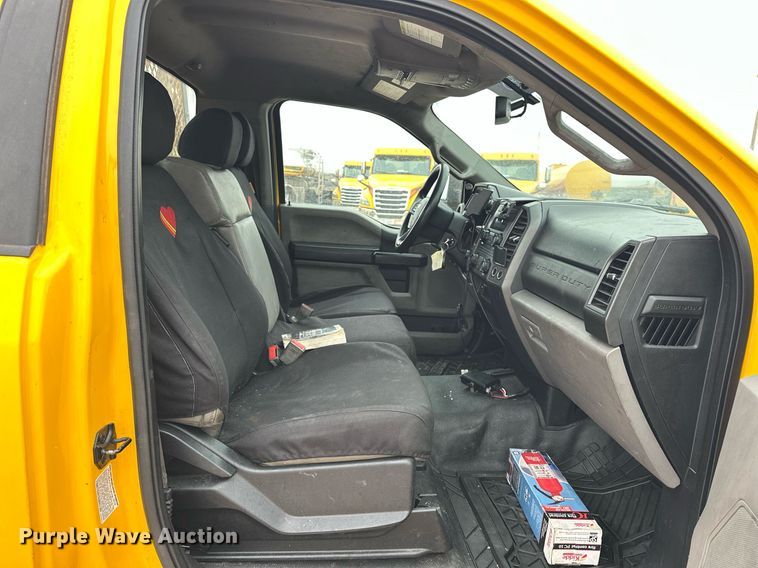 image for item EJ8454 2019 Ford F350 Super Duty XL utility bed pickup truck