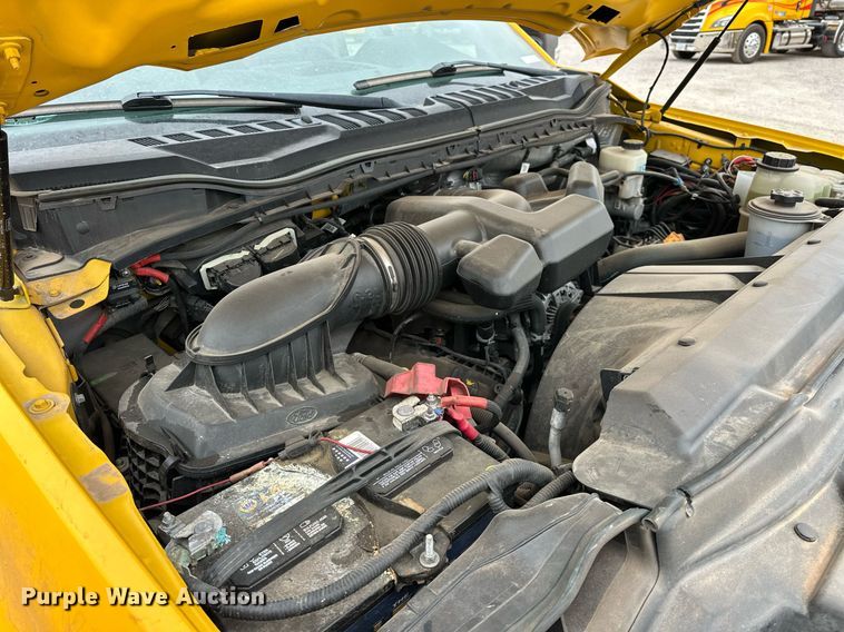 image for item EJ8454 2019 Ford F350 Super Duty XL utility bed pickup truck