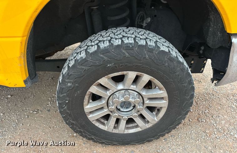 image for item EJ8454 2019 Ford F350 Super Duty XL utility bed pickup truck