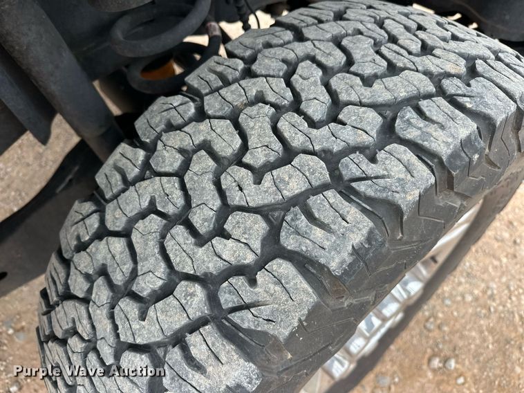 image for item EJ8454 2019 Ford F350 Super Duty XL utility bed pickup truck