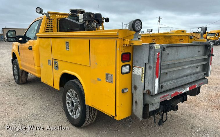 image for item EJ8456 2017 Ford F350 Super Duty XL utility bed pickup truck