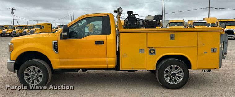 image for item EJ8456 2017 Ford F350 Super Duty XL utility bed pickup truck