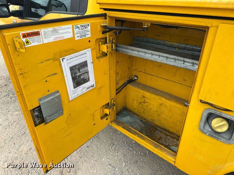 image for item EJ8456 2017 Ford F350 Super Duty XL utility bed pickup truck