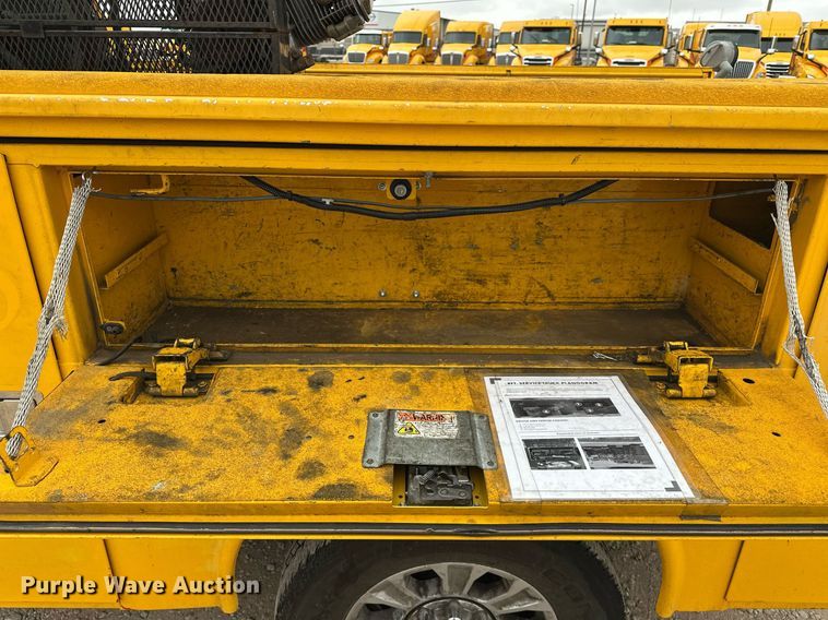 image for item EJ8456 2017 Ford F350 Super Duty XL utility bed pickup truck