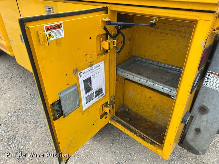 image for item EJ8456 2017 Ford F350 Super Duty XL utility bed pickup truck