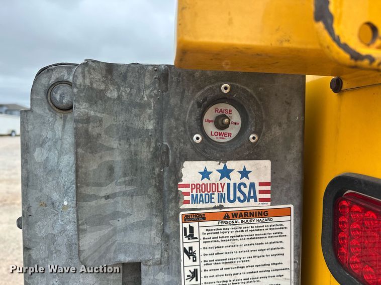 image for item EJ8456 2017 Ford F350 Super Duty XL utility bed pickup truck