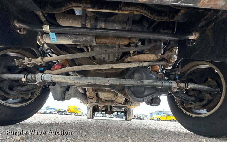 image for item EJ8456 2017 Ford F350 Super Duty XL utility bed pickup truck