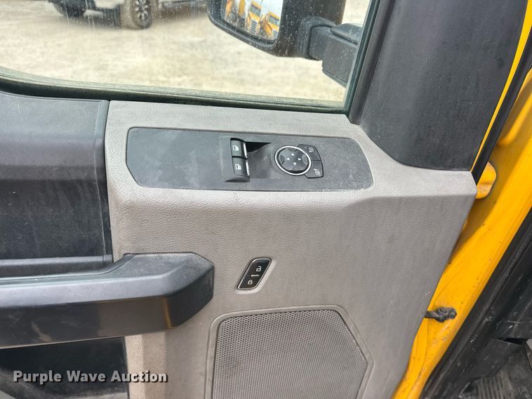 image for item EJ8456 2017 Ford F350 Super Duty XL utility bed pickup truck