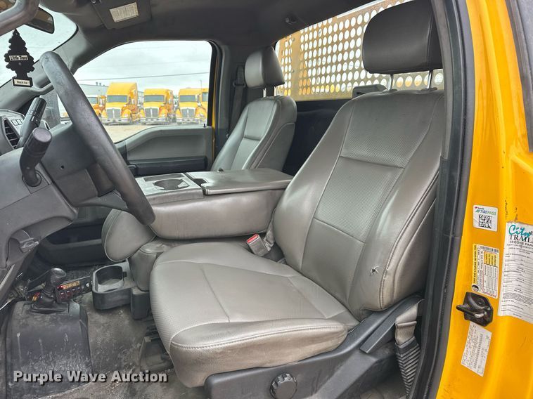 image for item EJ8456 2017 Ford F350 Super Duty XL utility bed pickup truck