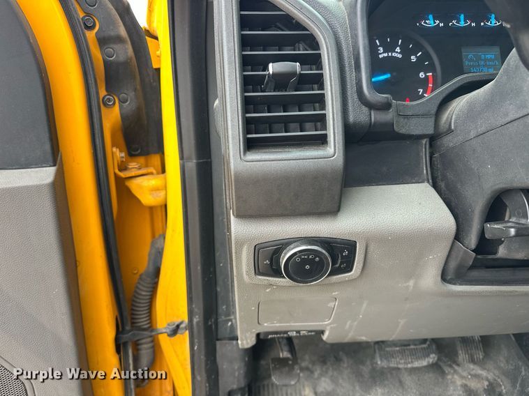 image for item EJ8456 2017 Ford F350 Super Duty XL utility bed pickup truck