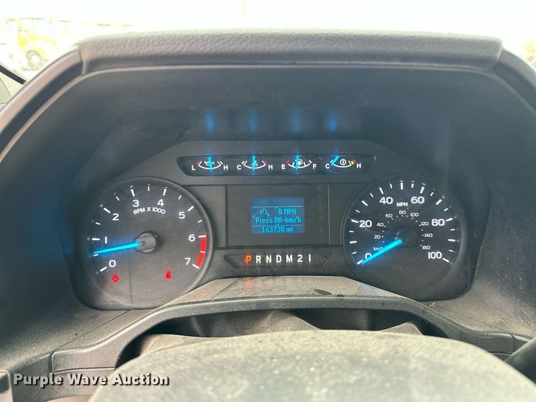 image for item EJ8456 2017 Ford F350 Super Duty XL utility bed pickup truck