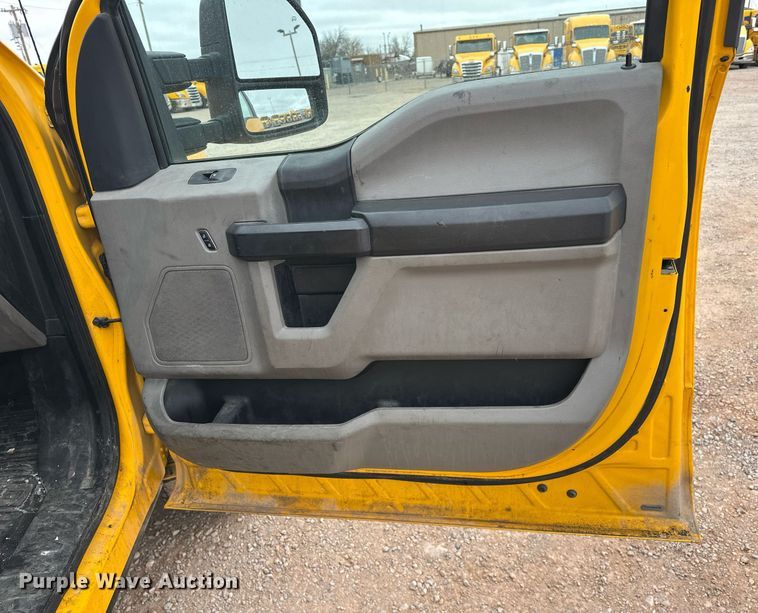 image for item EJ8456 2017 Ford F350 Super Duty XL utility bed pickup truck