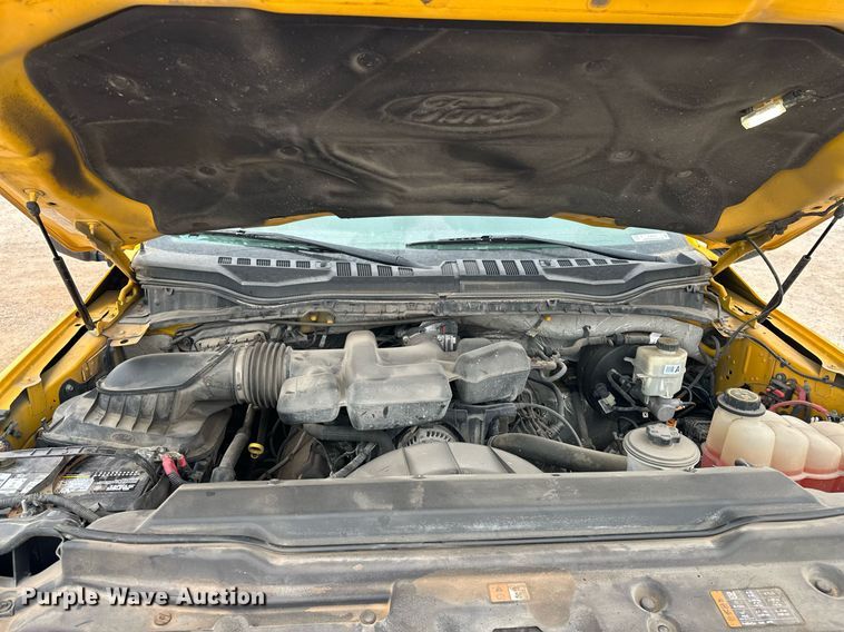 image for item EJ8456 2017 Ford F350 Super Duty XL utility bed pickup truck