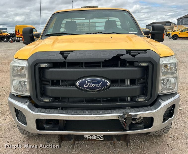 image for item EJ8460 2015 Ford F350 Super Duty XL utility bed pickup truck