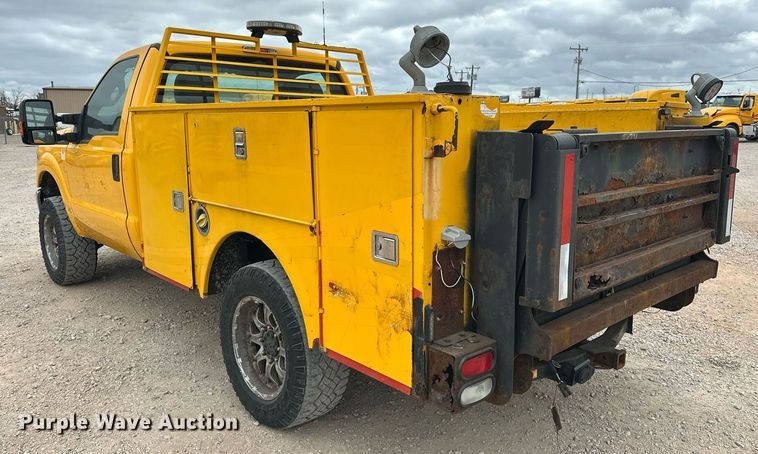 image for item EJ8460 2015 Ford F350 Super Duty XL utility bed pickup truck