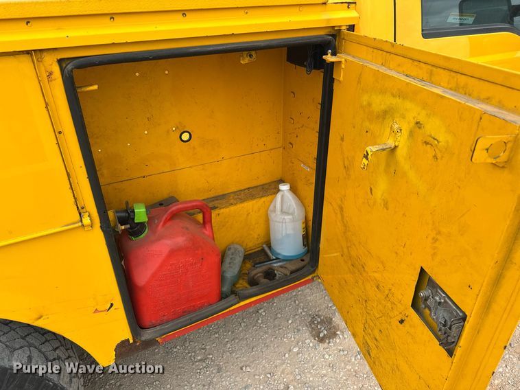 image for item EJ8460 2015 Ford F350 Super Duty XL utility bed pickup truck