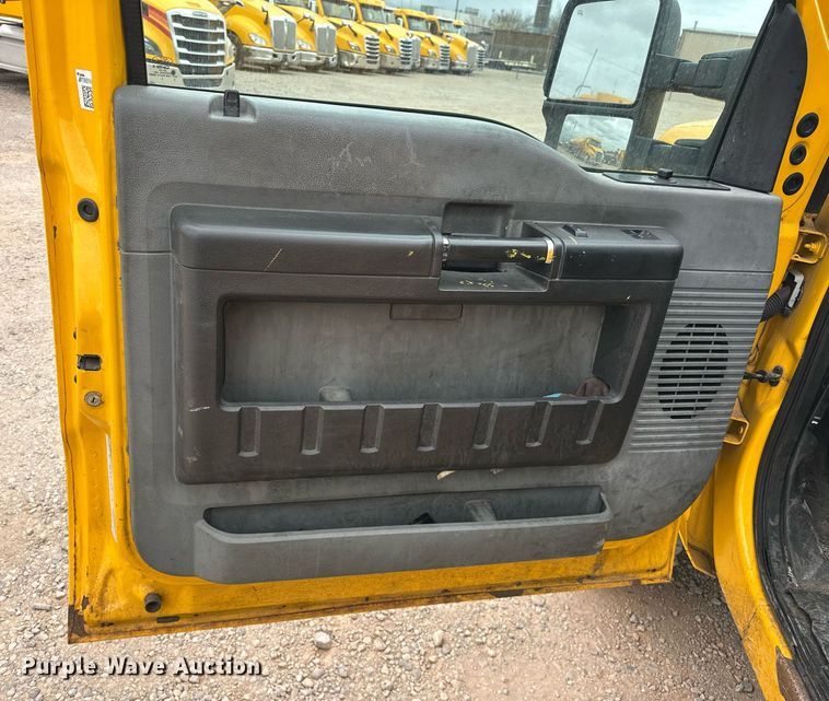 image for item EJ8460 2015 Ford F350 Super Duty XL utility bed pickup truck