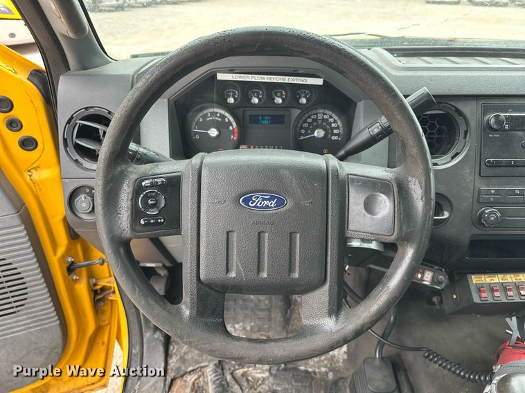 image for item EJ8460 2015 Ford F350 Super Duty XL utility bed pickup truck